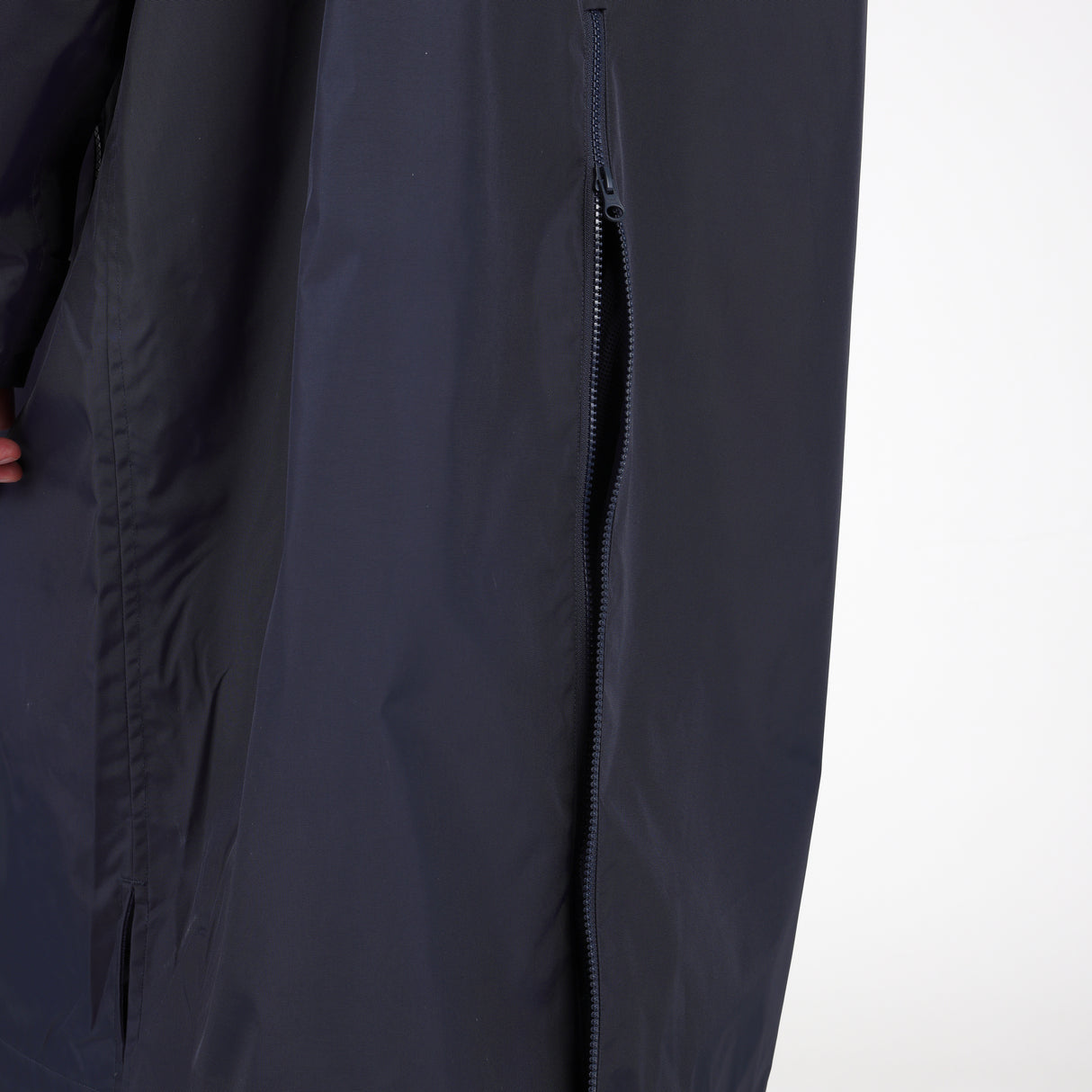 Shires Aubrion Original Lite All Weather Robe - Unisex