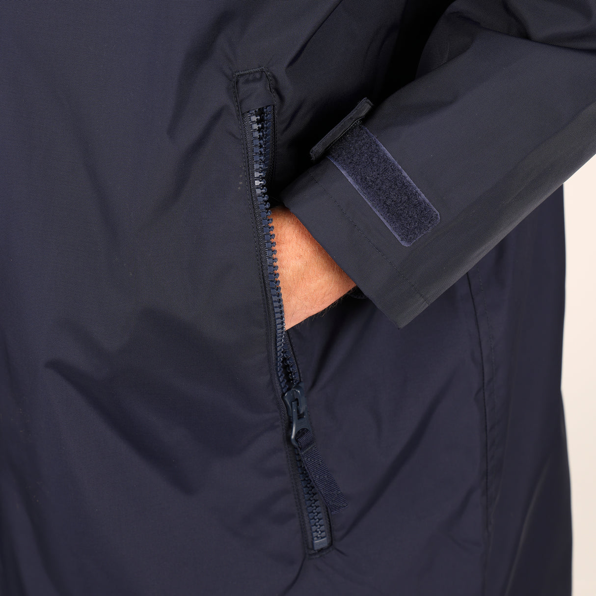 Shires Aubrion Original Lite All Weather Robe - Unisex