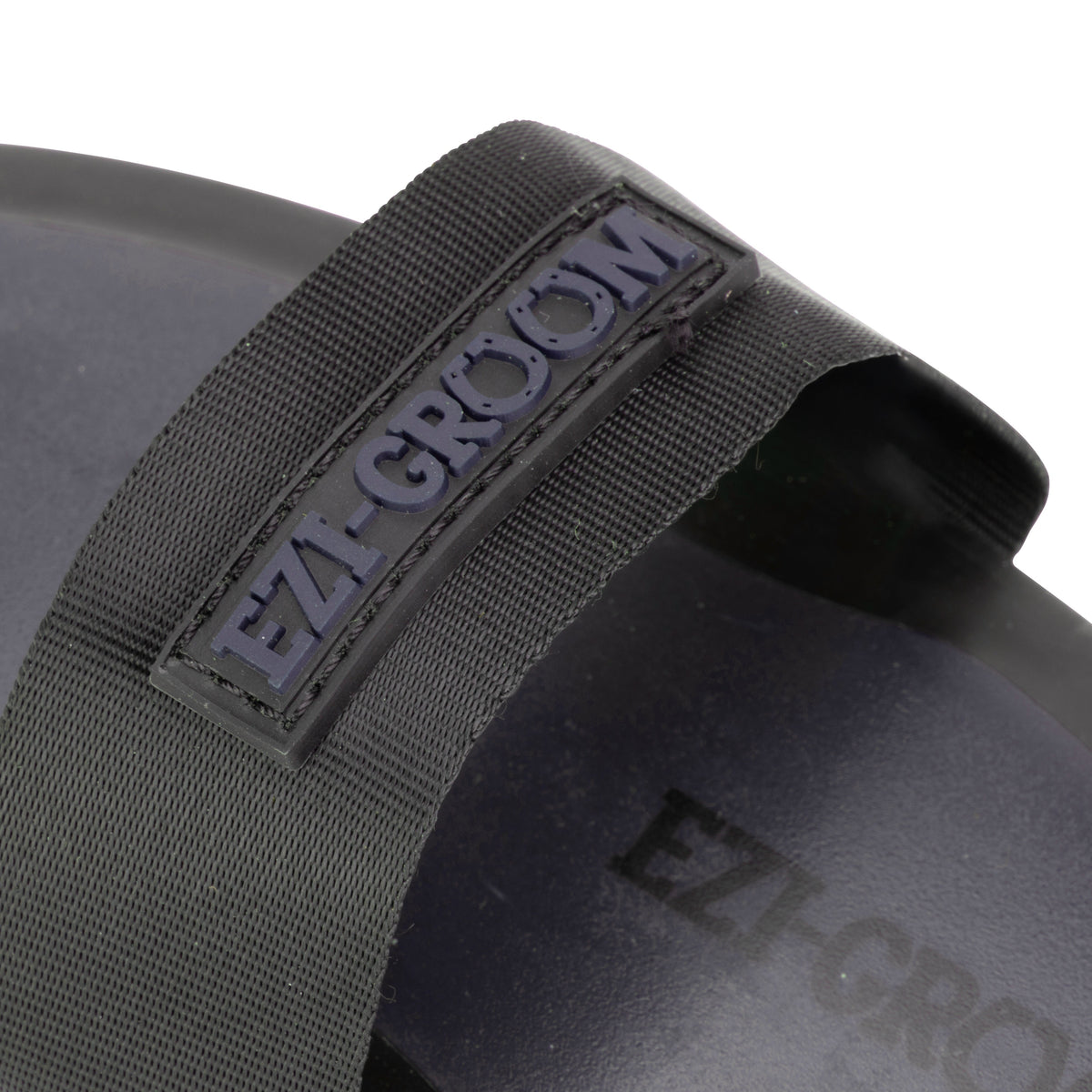 Shires Ezi-Groom Grip Body Brush