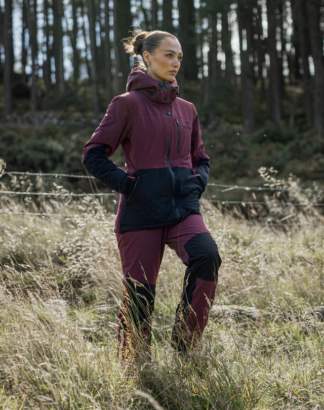 #colour_burgundy-black