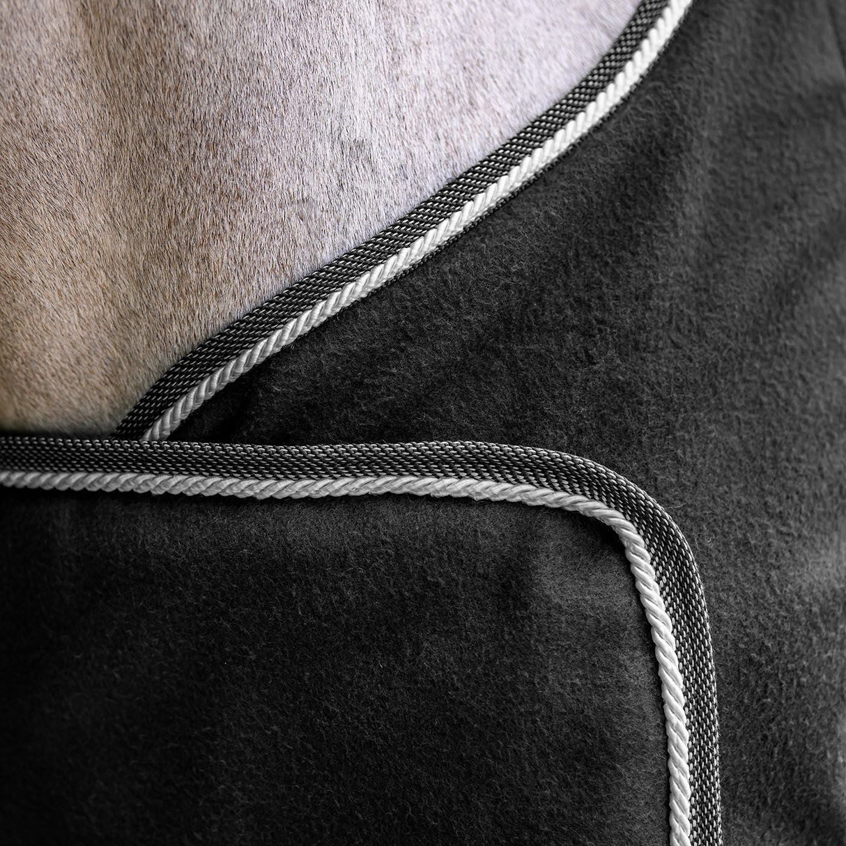 Waldhausen Economic Fleece Advertising Rug #colour_black