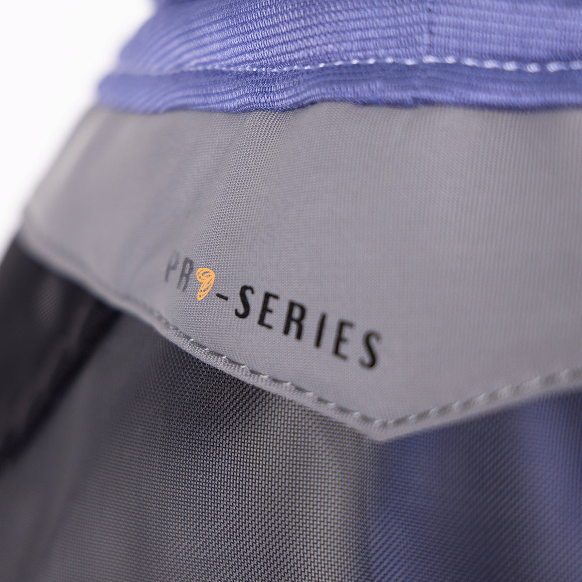 Shires FlyGuard Pro Feinmaschige Fliegenmaske mit Ohren