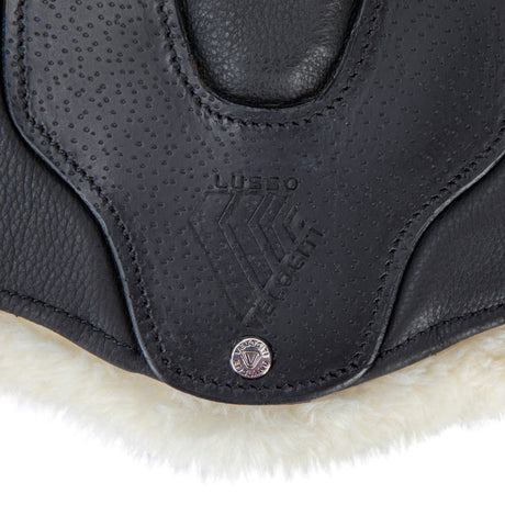 Shires Velociti Lusso Elite Anatomical Girth #colour_black