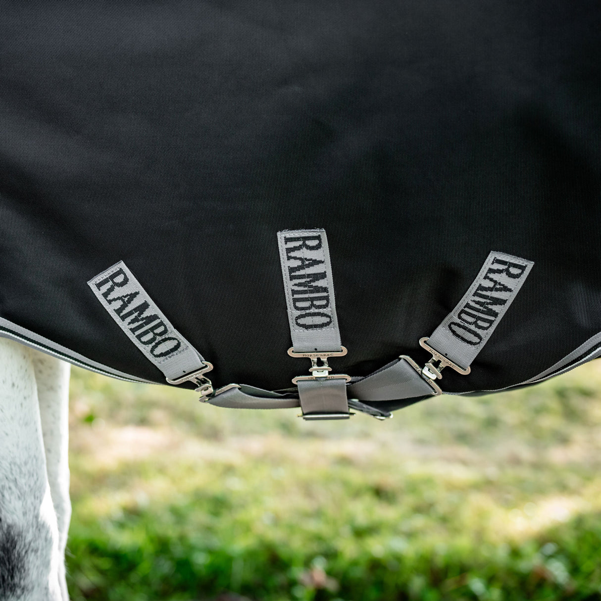 Horseware Ireland Rambo 1680D 450g Vari-Layer Turnout Rug #colour_black-thunderstorm-grey-silver