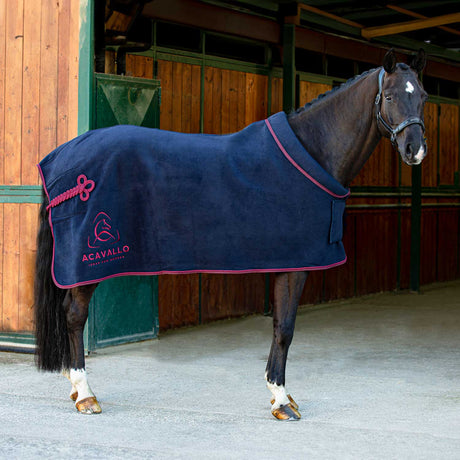 Fleece stable rug padded collar 800g