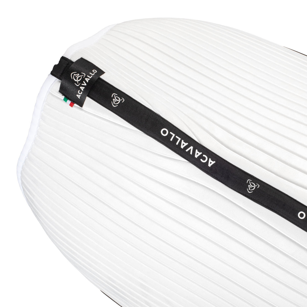 Sublime striped jumping saddle pad in technical fabric