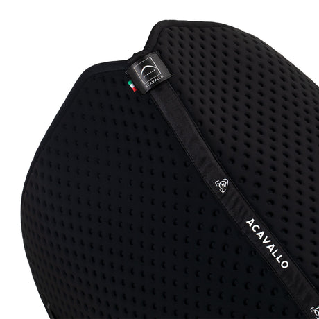 Sublime dotted dressage saddle pad in technical fabric