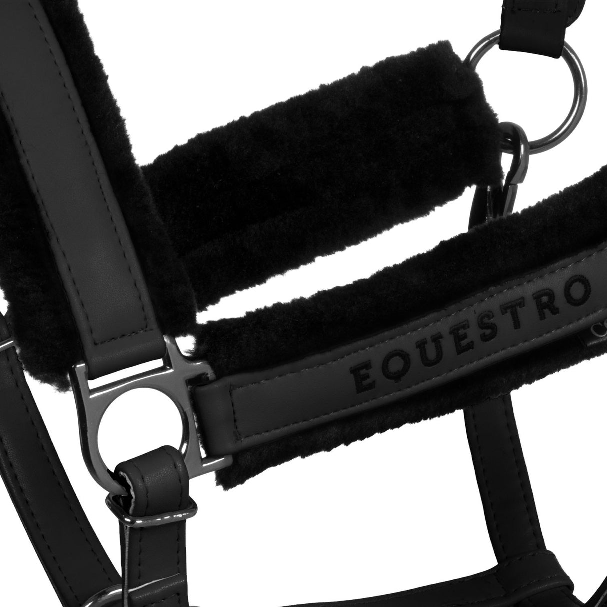 Polypropylene halter with faux sheepskin padding