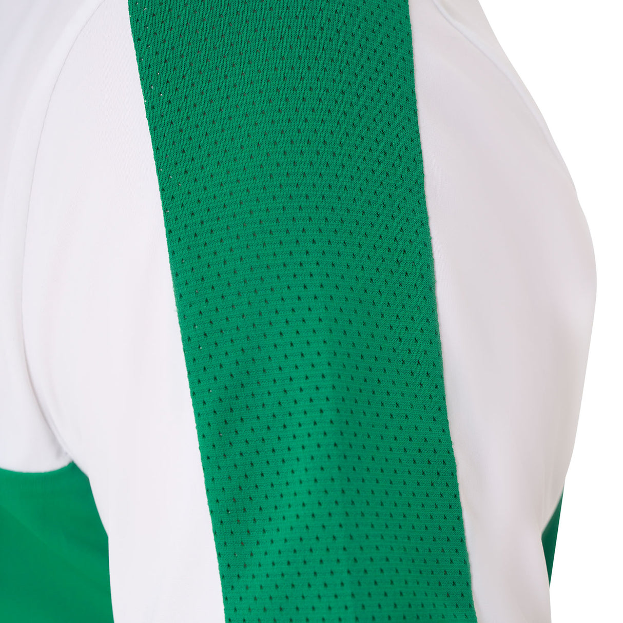 Men's slim fit training polo shirt with front logo