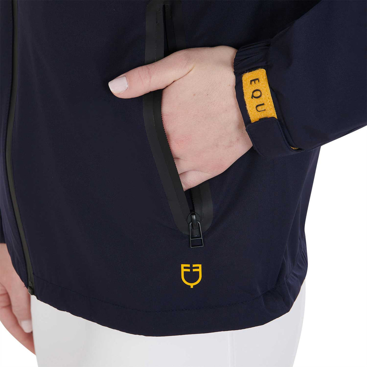 Women's three-layer technical raincoat