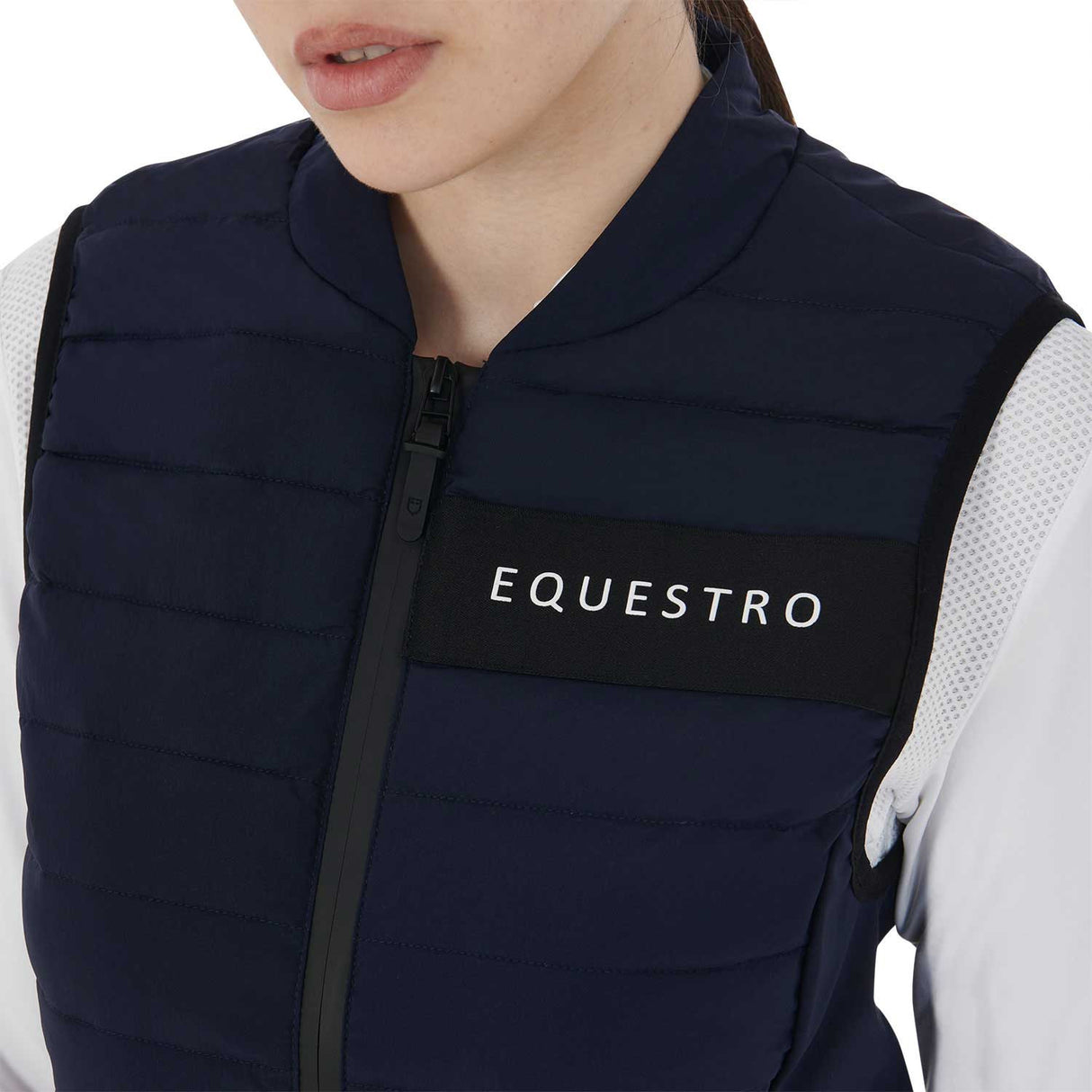 Women's vest in windproof technical fabric
