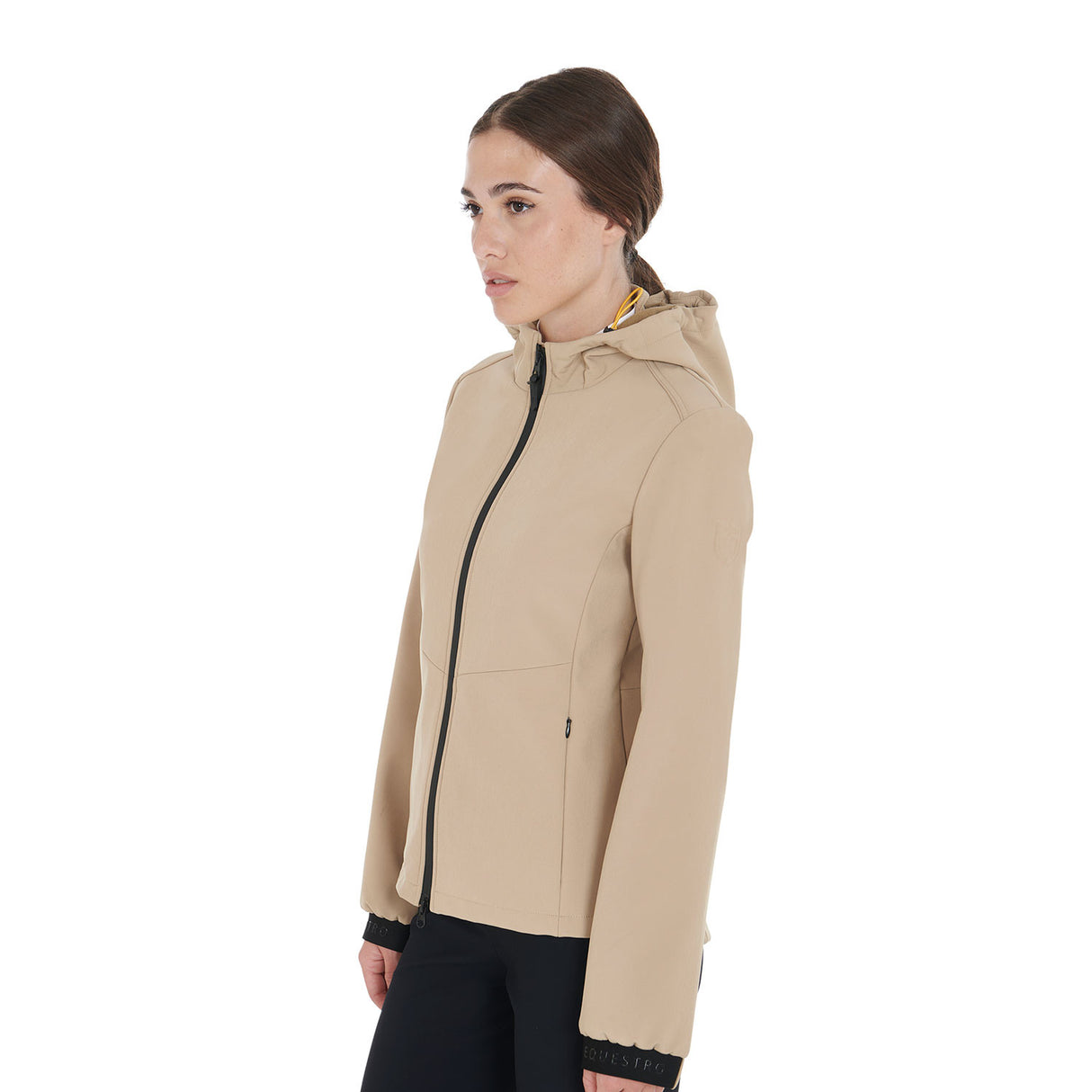 Women's slim fit softshell jacket with concealed pockets