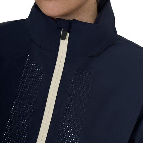 Women's softshell jacket with back logo