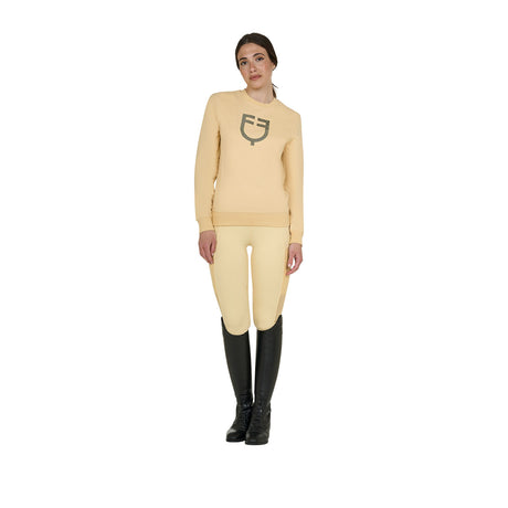 Women's crewneck sweatshirt with chest logo