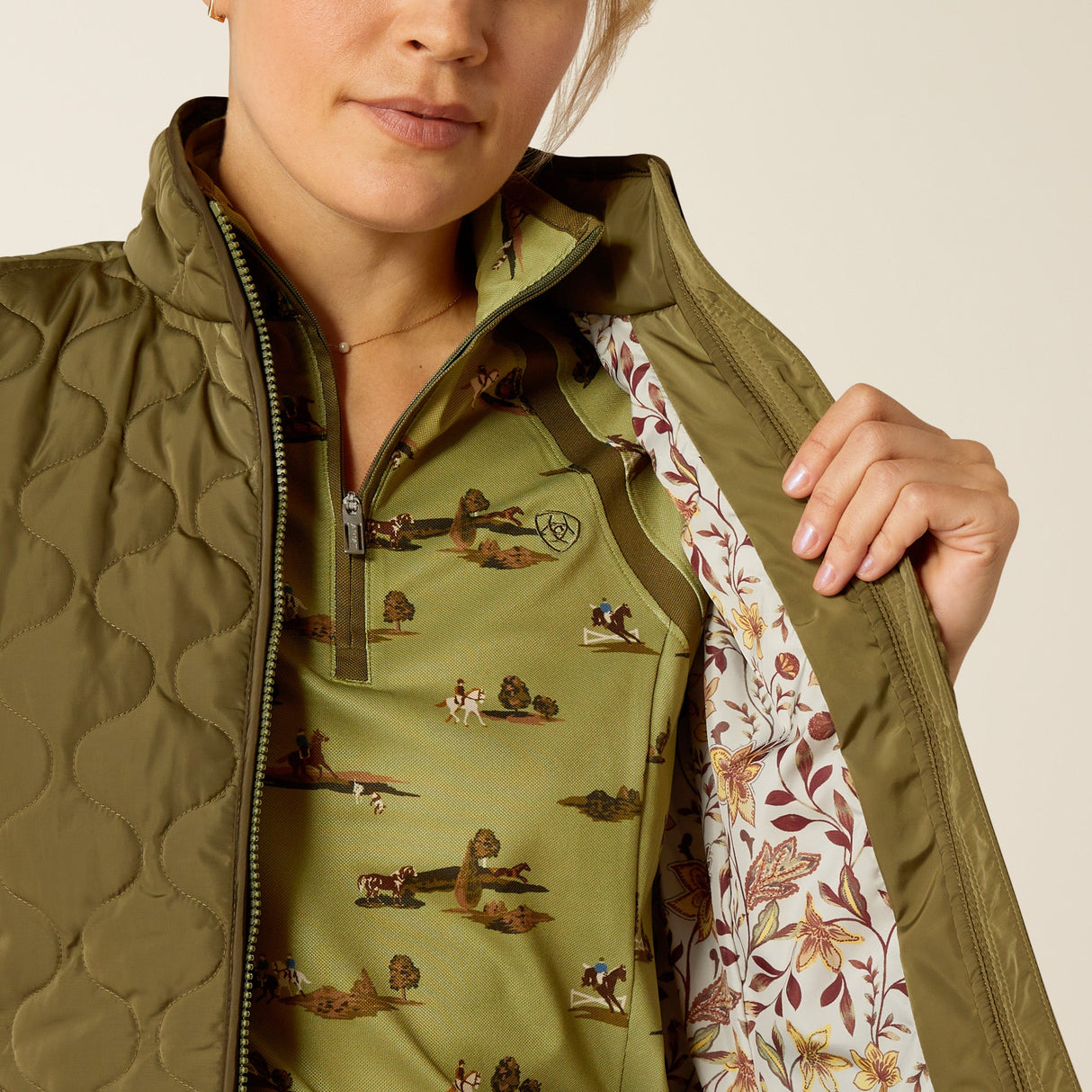 Ariat Women's Ashley 2.0 Insulated Vest #colour_green