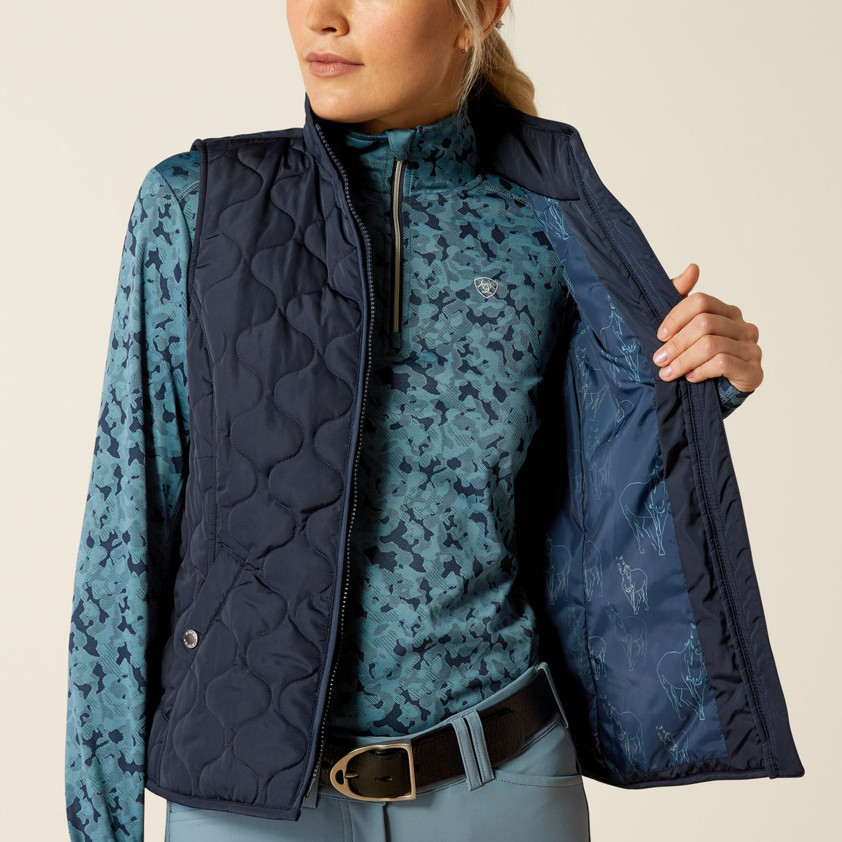 Ariat Women's Ashley 2.0 Insulated Vest #colour_blue
