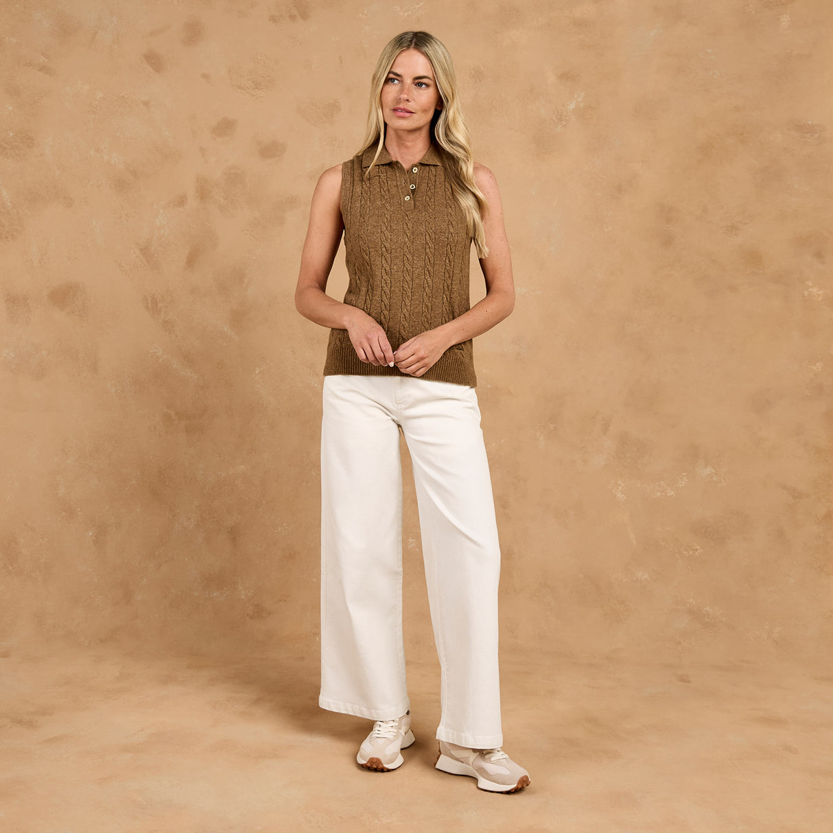 Toggi Kessel Womens Sleeveless Cable Knit