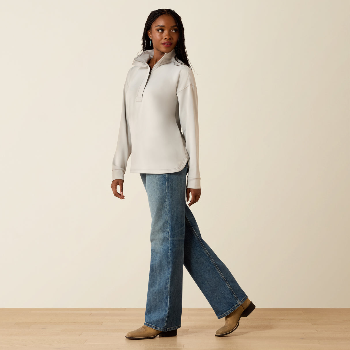 Ariat Women's Breeze Logo 1/2 Zip Sweatshirt