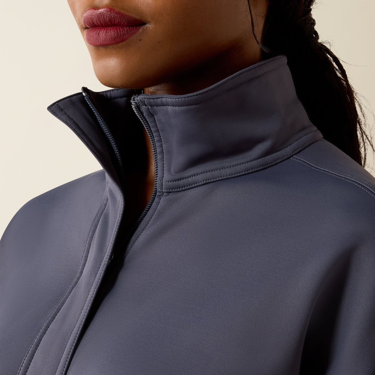 Ariat Women's Breeze Logo 1/2 Zip Sweatshirt