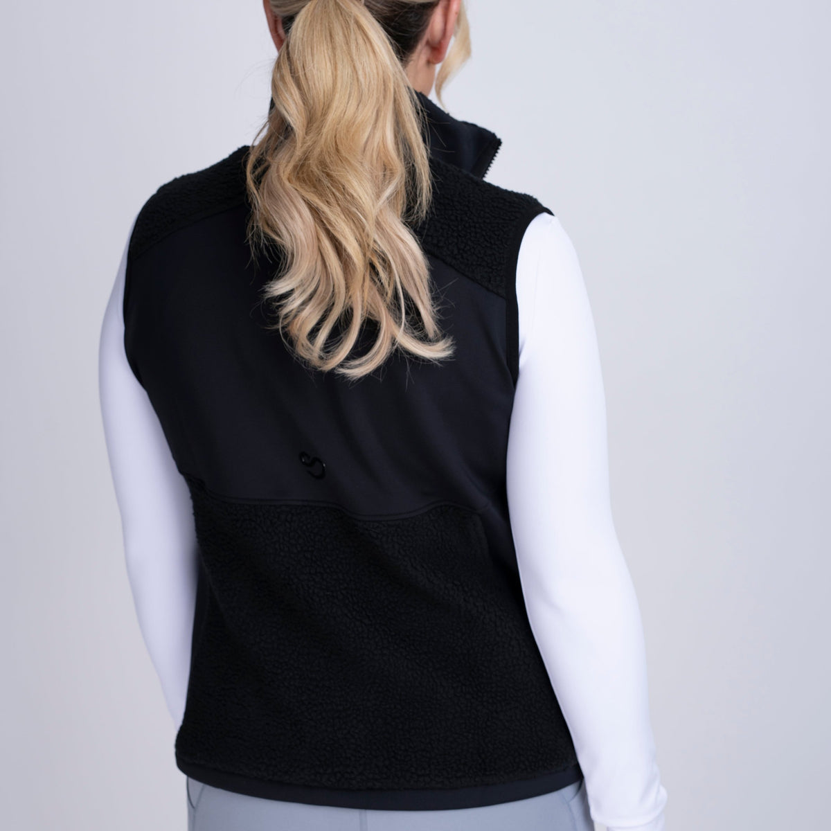 Mocha Ra Mochara Classic Sherpa Gilet – GS Equestrian