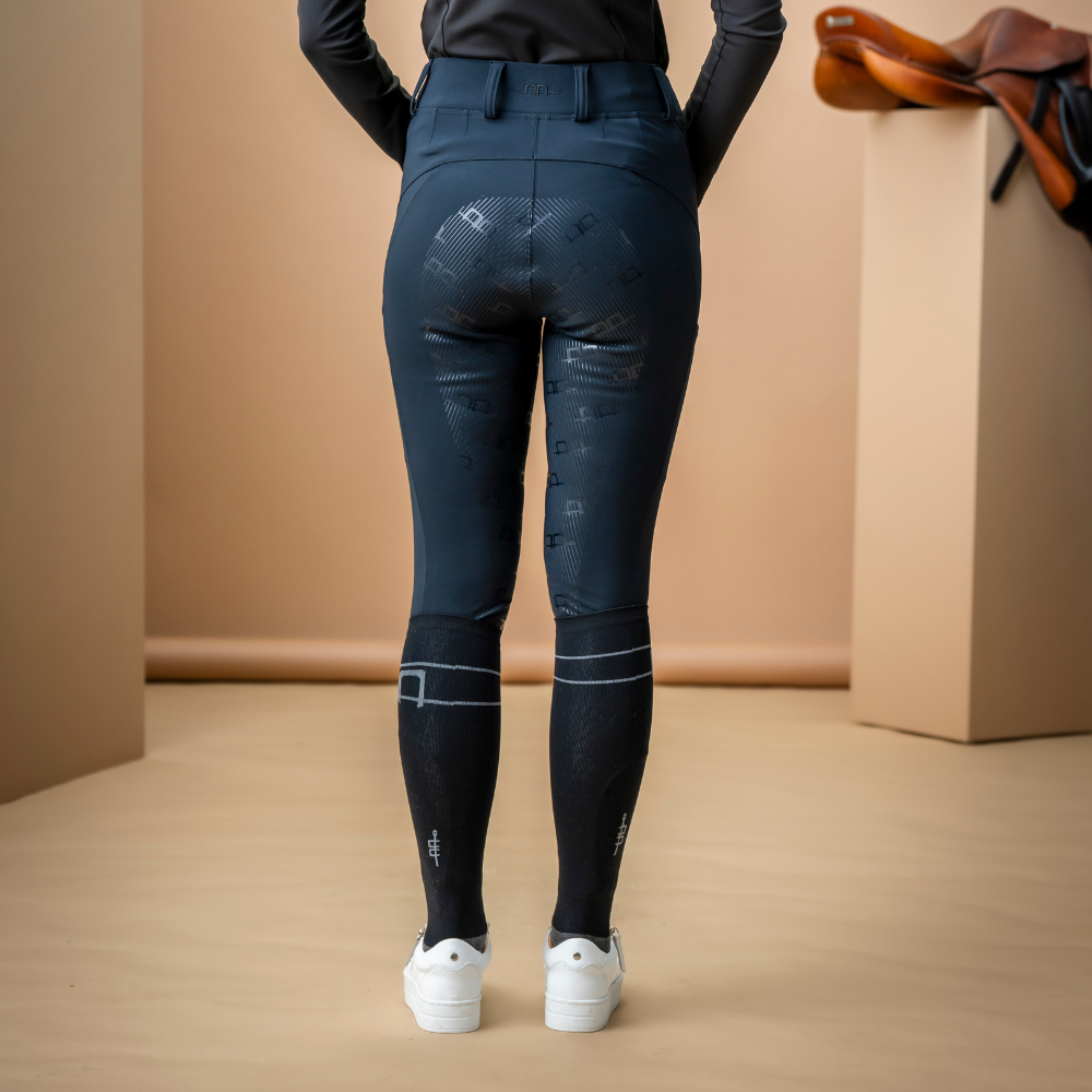 Alessandro Albanese Fina Full Seat Hybrid Breech #colour_core-black