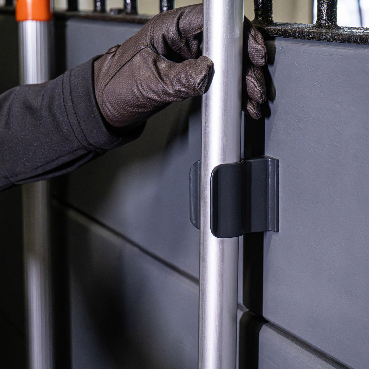 V-Plast HOLDIT Tool Holder