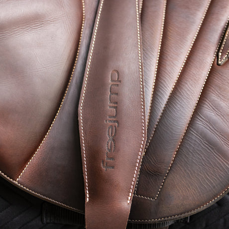Freejump Classic Wide Stirrup Leathers #colour_brown