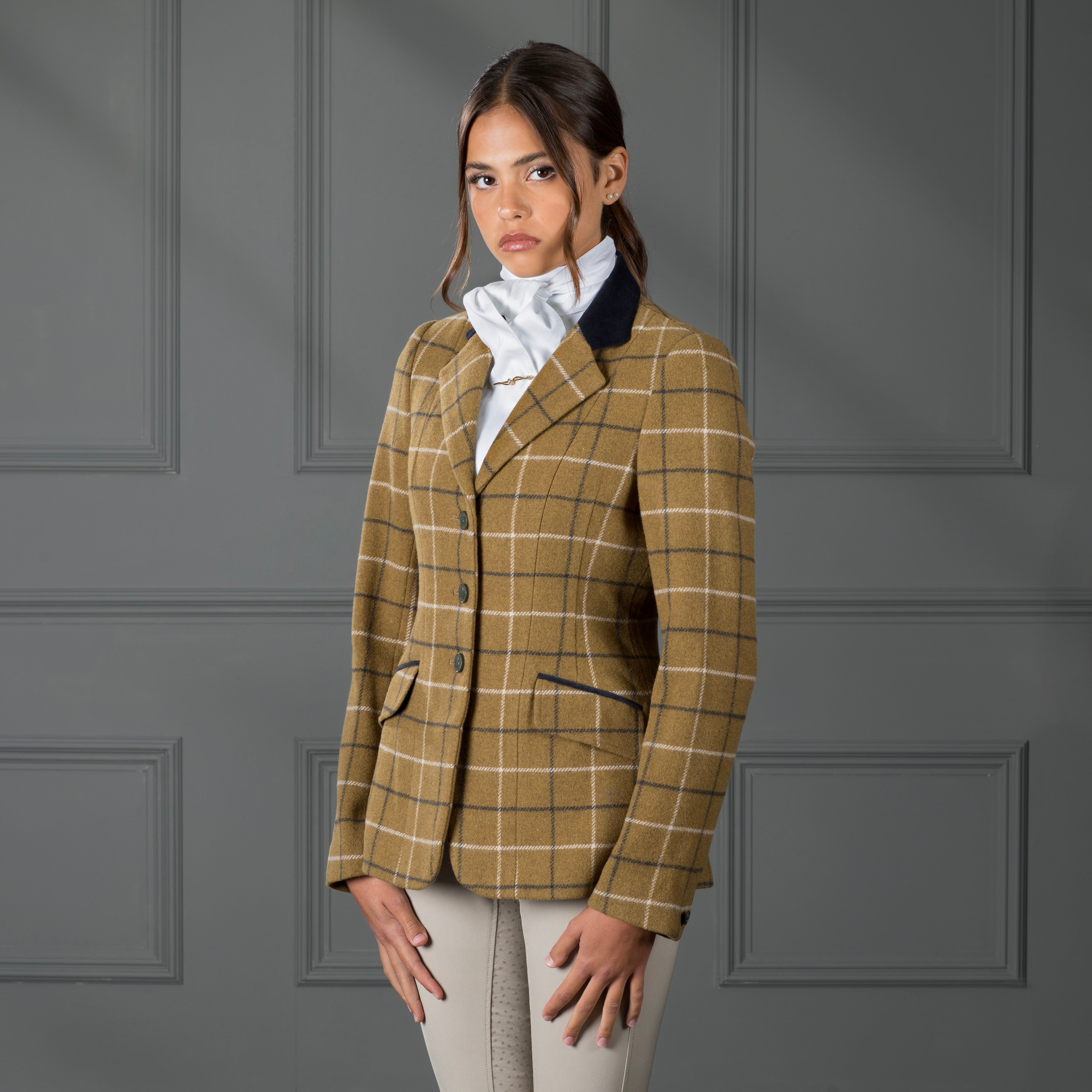 Shires Aubrion Saratoga Damen Reitjacke – Tweed, Wollanteil, Samtbesatz, 3-Knopf